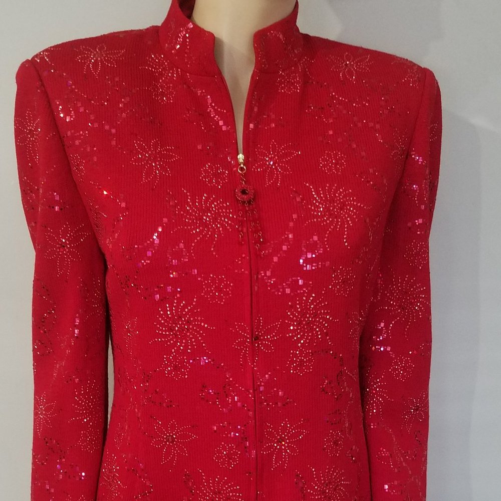 ST JOHN Evening Size 12
